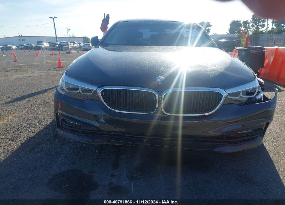 2018 BMW 530E VIN: WBAJA9C52JB249836
