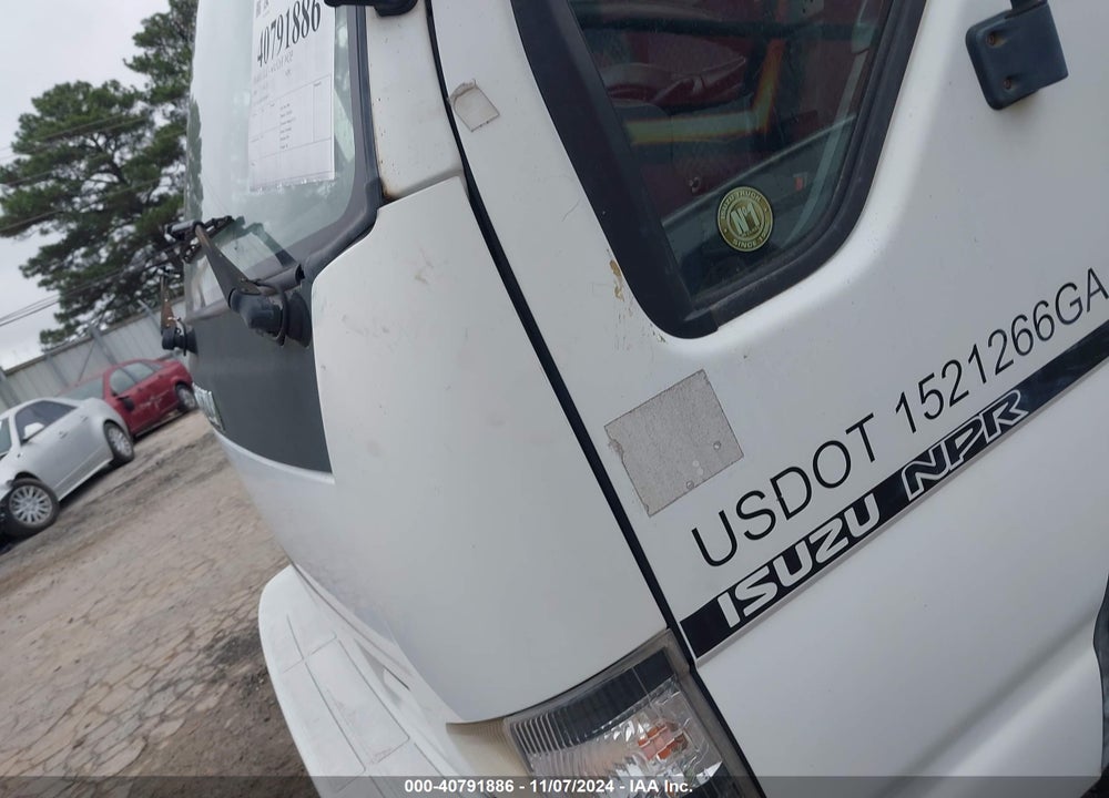 2006 ISUZU W3S042 NPR GAS REG VIN: 4KLB4B1U66J804039