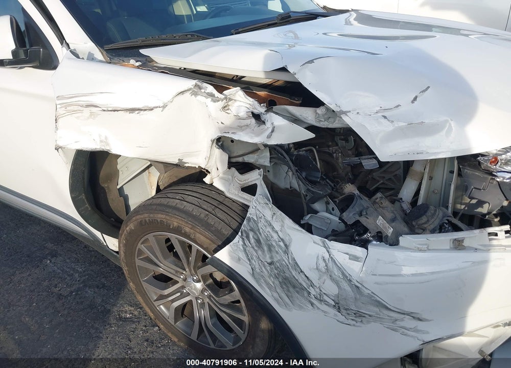 2016 MITSUBISHI OUTLANDER SE VIN: JA4AD3A30GZ000521