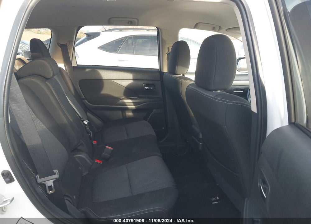 2016 MITSUBISHI OUTLANDER SE VIN: JA4AD3A30GZ000521