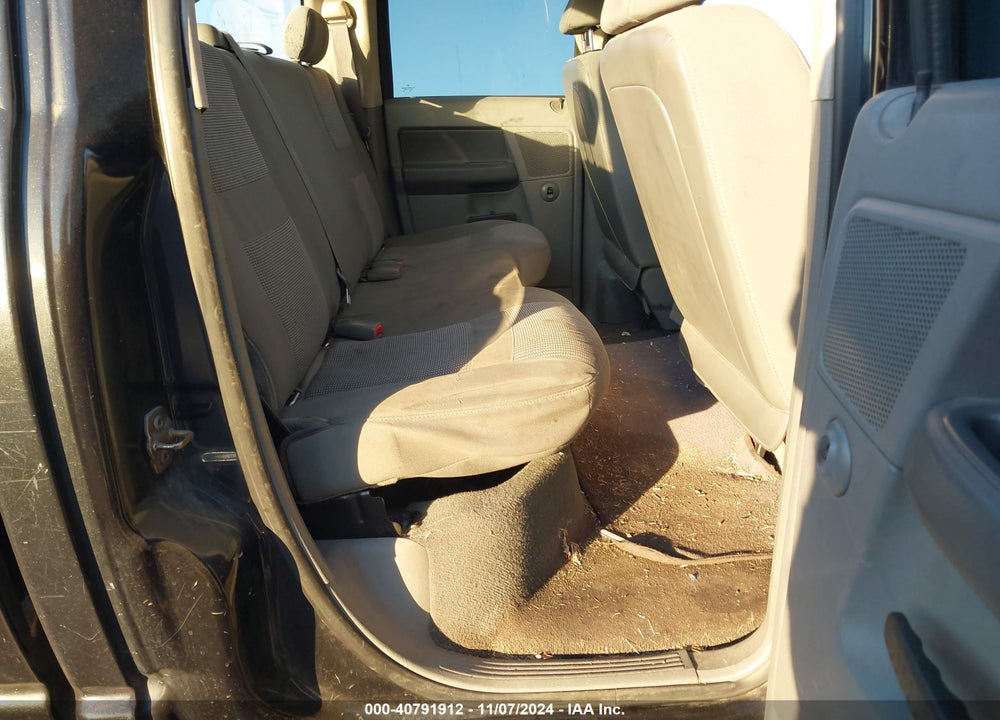 2007 DODGE RAM 1500 SLT VIN: 1D7HA18N77J604631