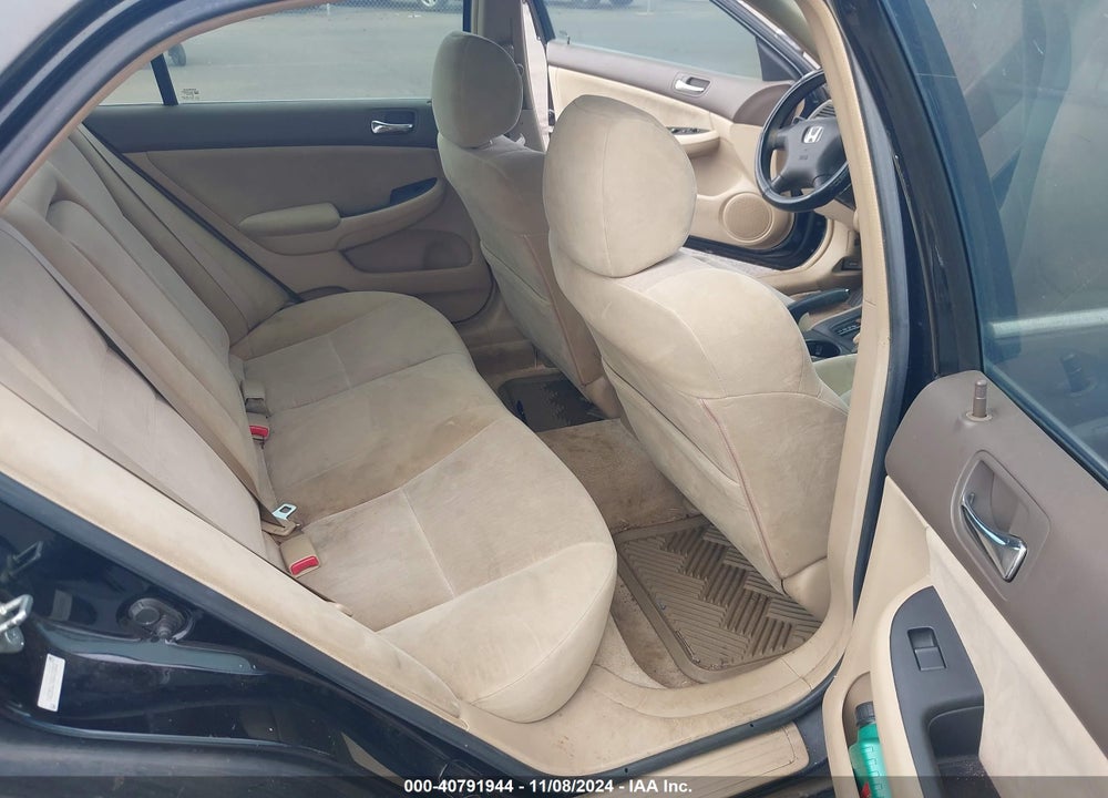 2004 HONDA ACCORD SDN LX VIN: 1HGCM56394A121868
