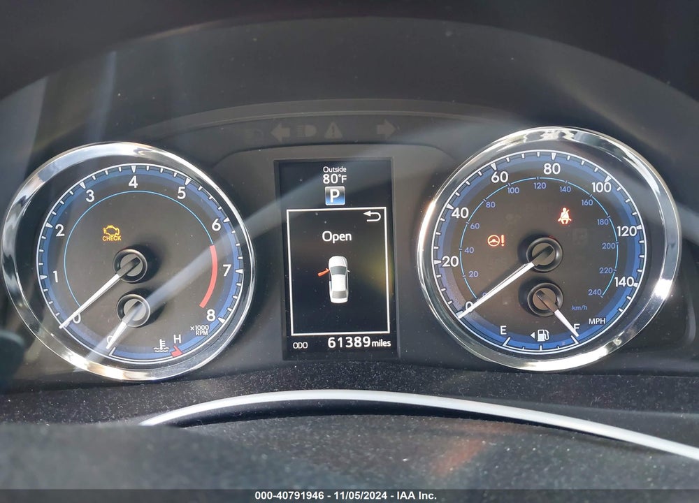 2018 TOYOTA COROLLA SE VIN: 5YFBURHE0JP777397