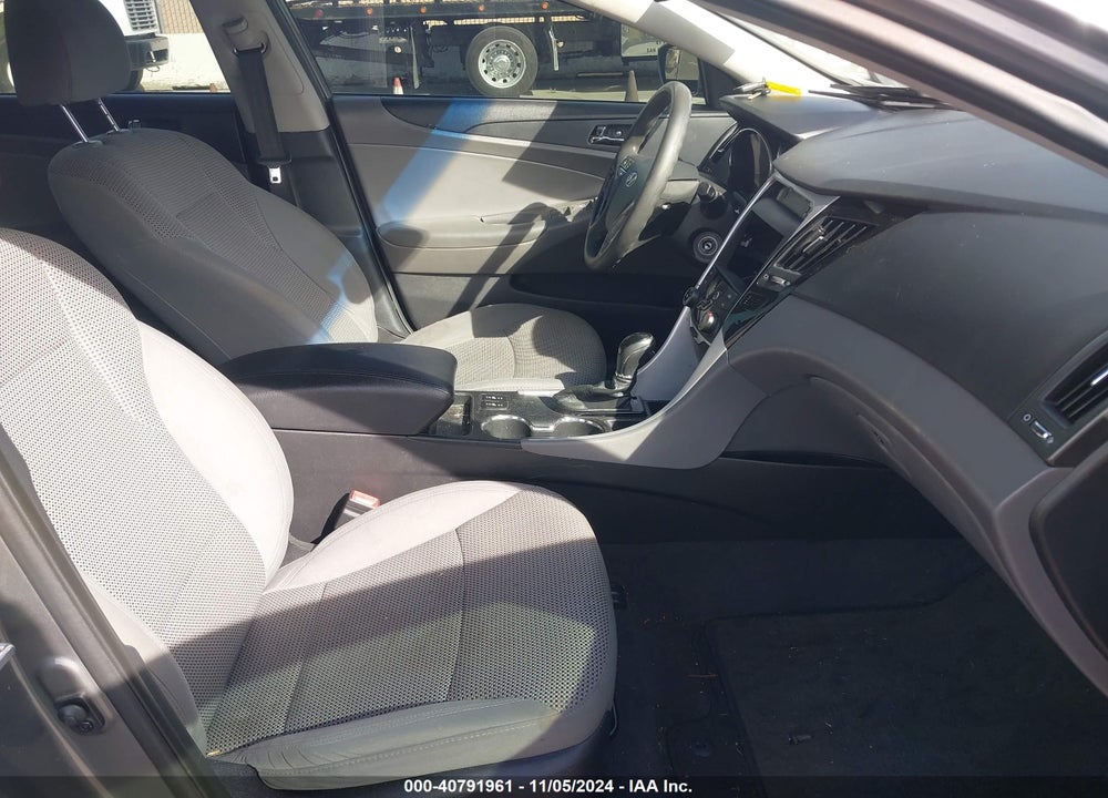 2013 HYUNDAI SONATA GLS VIN: 5NPEB4ACXDH538391
