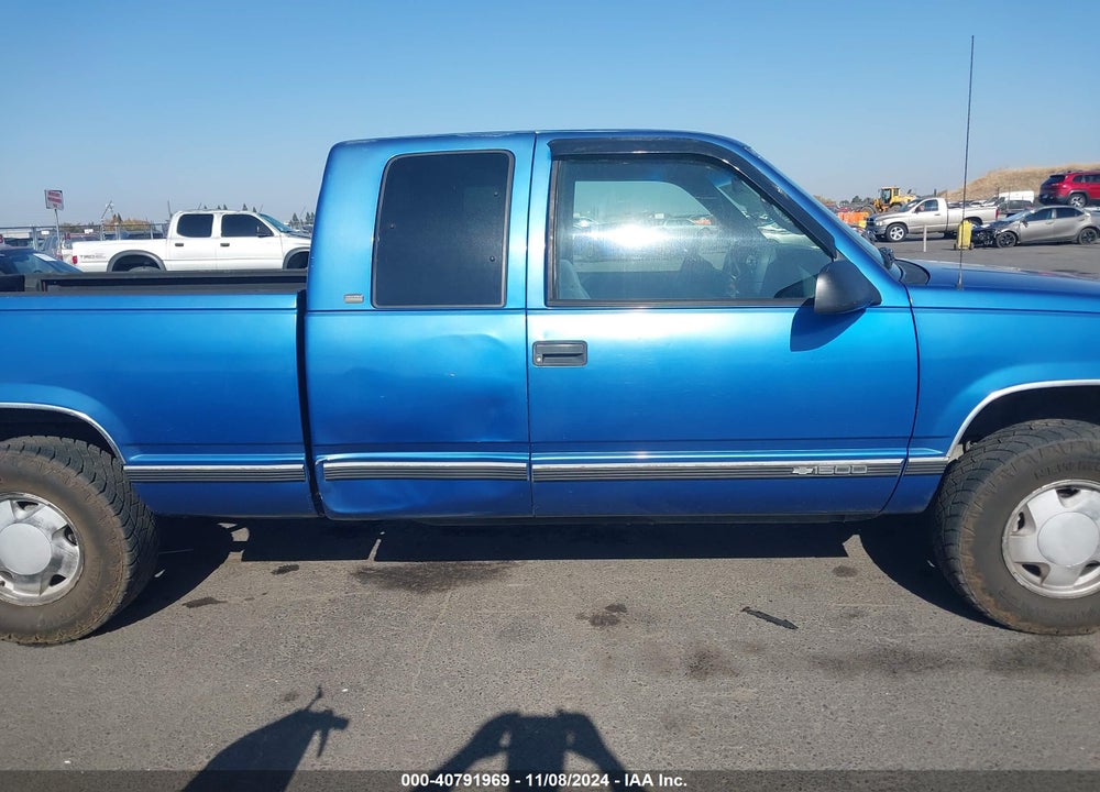 1997 CHEVROLET K1500 FLEETSIDE VIN: 1GCEK19R9VE230900
