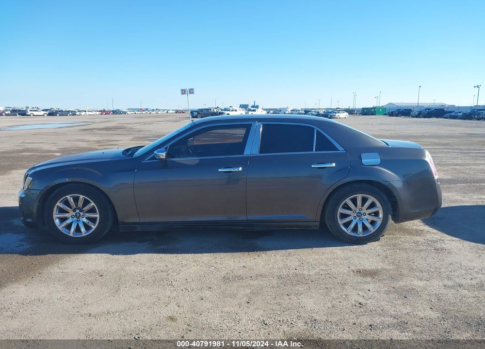 2013 CHRYSLER 300 MOTOWN VIN: 2C3CCAAG8DH542944