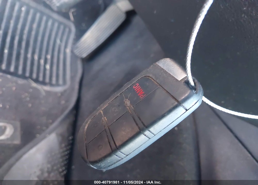 2013 CHRYSLER 300 MOTOWN VIN: 2C3CCAAG8DH542944