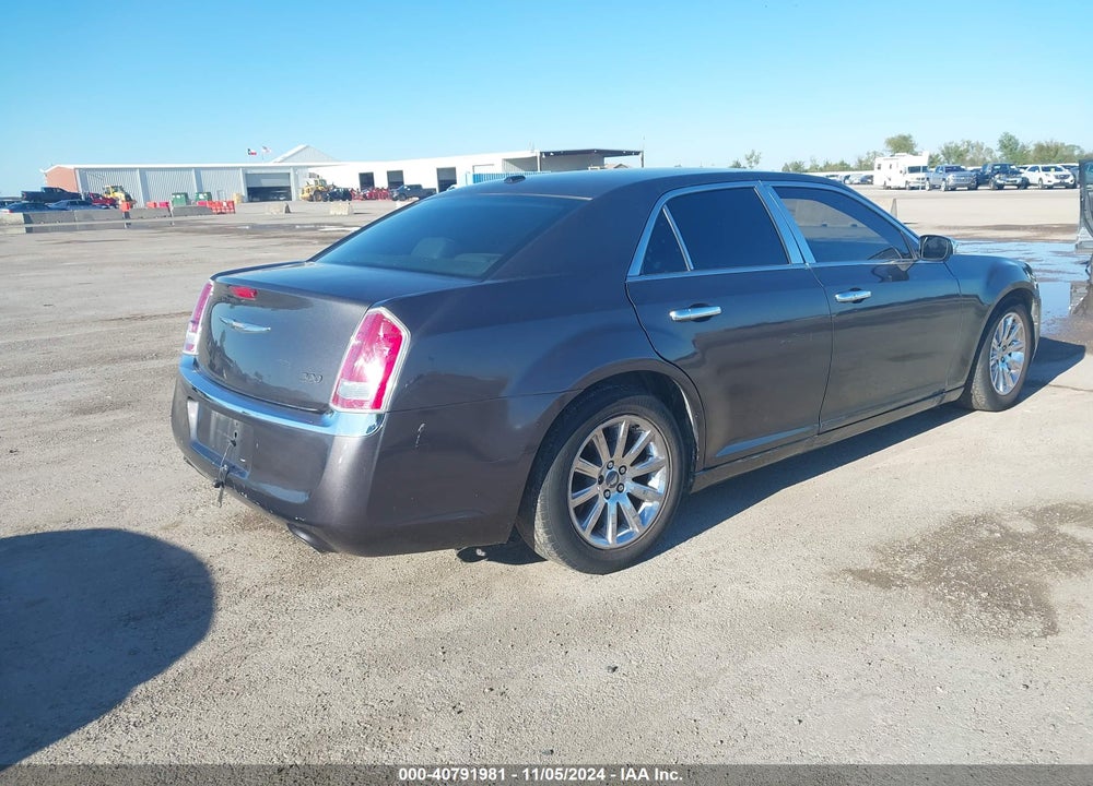 2013 CHRYSLER 300 MOTOWN VIN: 2C3CCAAG8DH542944