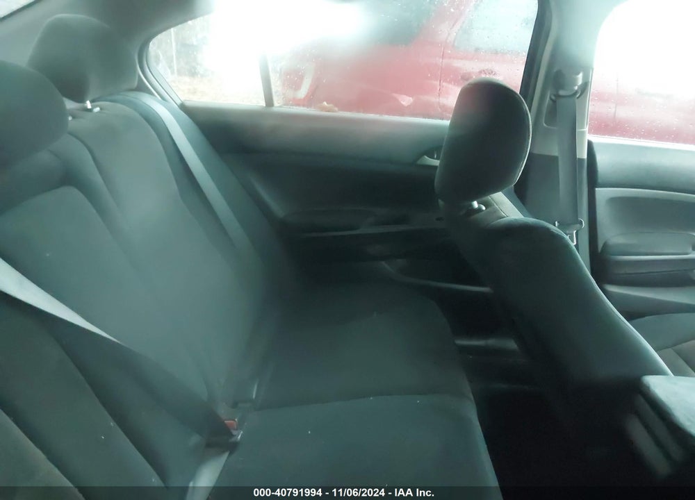 2010 HONDA ACCORD 2.4 LX-P VIN: 1HGCP2F41AA060820