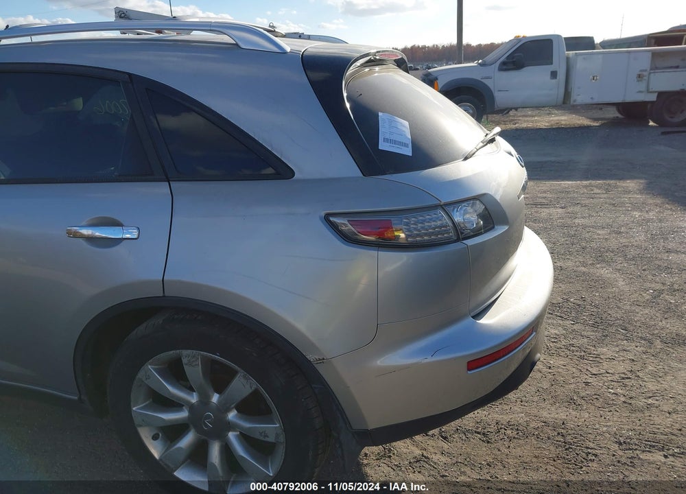 2005 INFINITI FX35 VIN: JNRAS08W65X205067