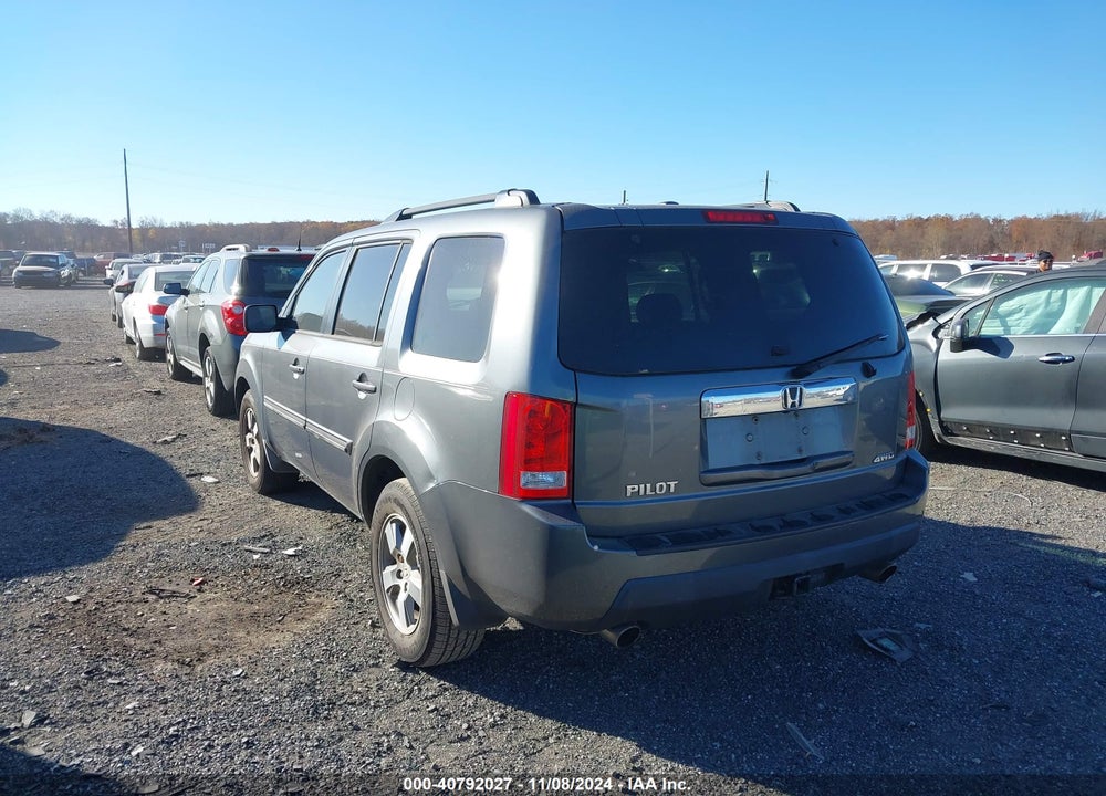 2010 HONDA PILOT EX-L VIN: 5FNYF4H50AB018252
