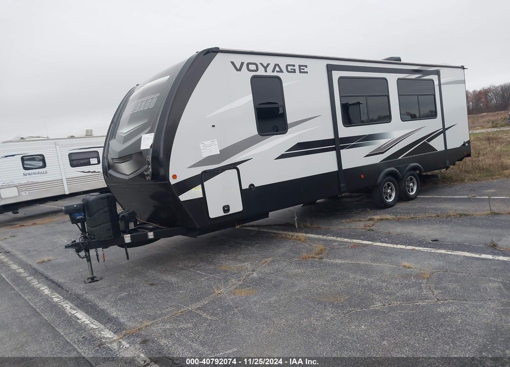 2021 WINNEBAGO VOYAGE MODEL # 2831R VIN: 54CTV1V27M6061136