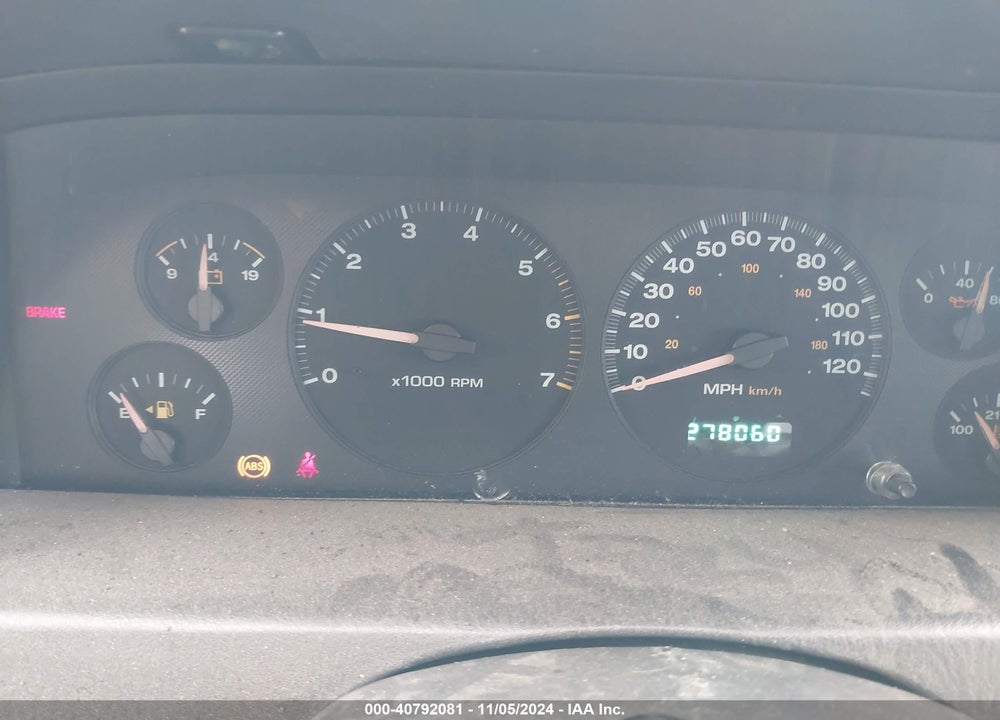 2002 JEEP GRAND CHEROKEE VIN: 1J4GW48F92C113595