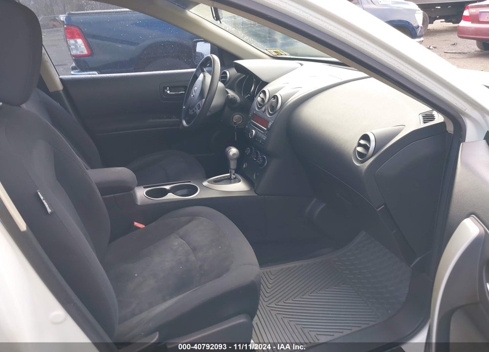 2010 NISSAN ROGUE S VIN: JN8AS5MV4AW612741