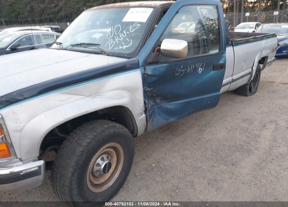 1989 CHEVROLET GMT-400 K3500 VIN: 2GCGK39N9K1127684