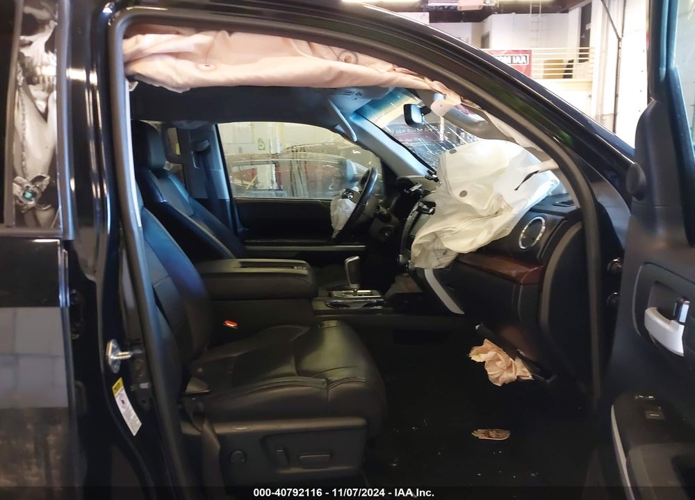 2017 TOYOTA TUNDRA VIN: 5TFHY5F19HX615948