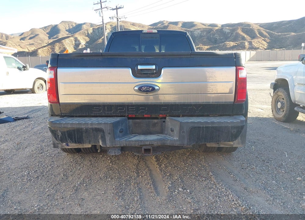 2016 FORD F-450 LARIAT VIN: 1FT8W4DT2GEB74100