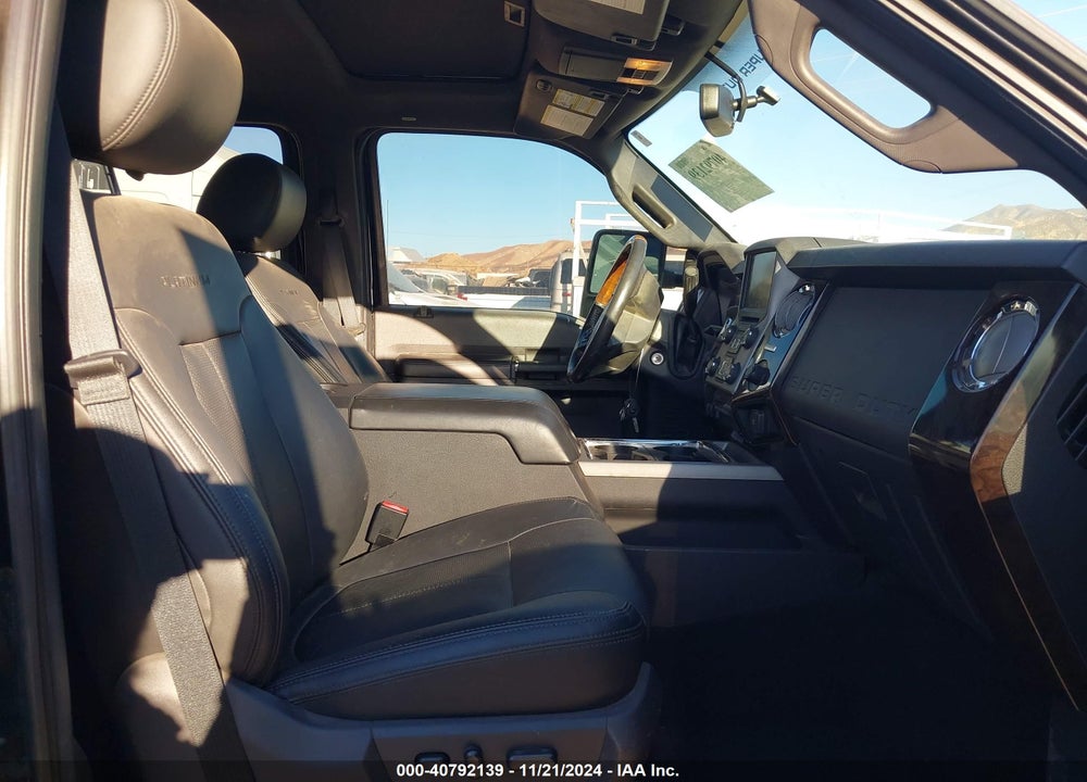 2016 FORD F-450 LARIAT VIN: 1FT8W4DT2GEB74100