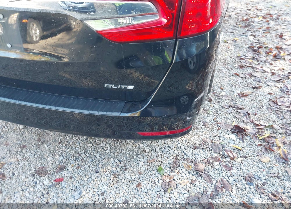 2018 HONDA ODYSSEY ELITE VIN: 5FNRL6H92JB023710