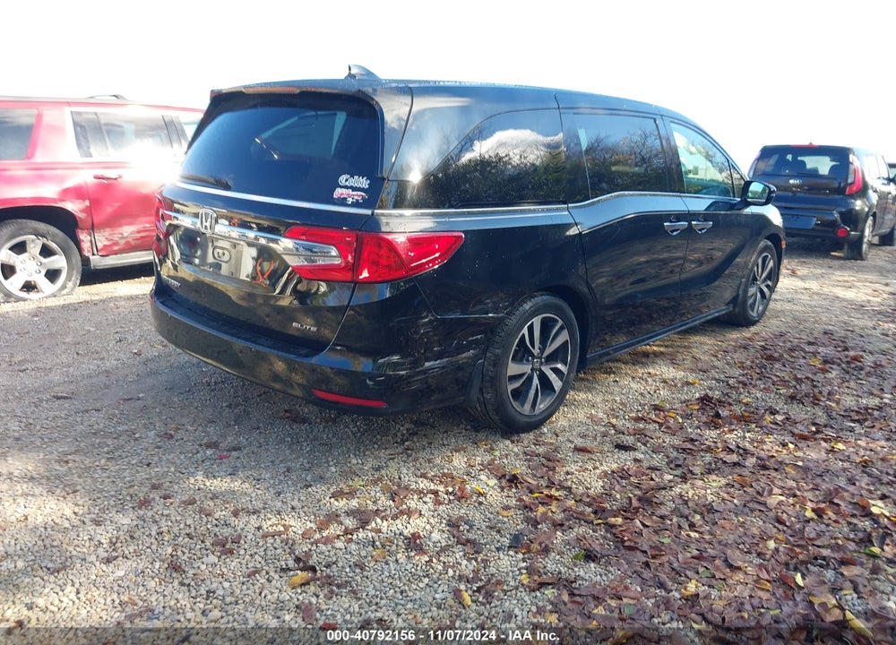 2018 HONDA ODYSSEY ELITE VIN: 5FNRL6H92JB023710