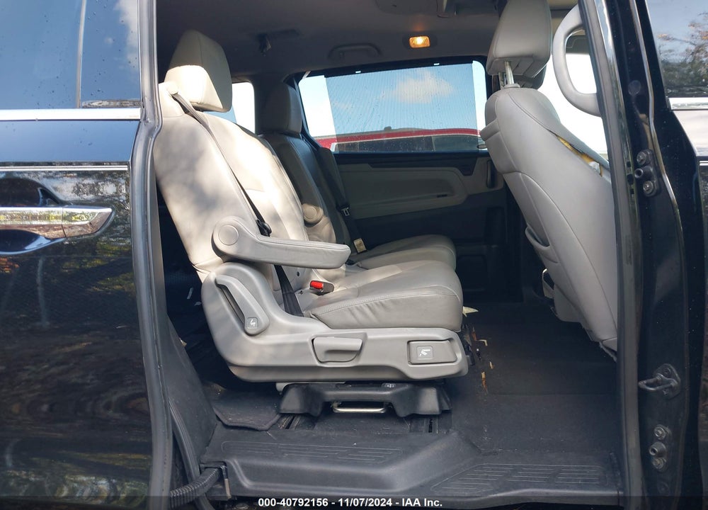 2018 HONDA ODYSSEY ELITE VIN: 5FNRL6H92JB023710