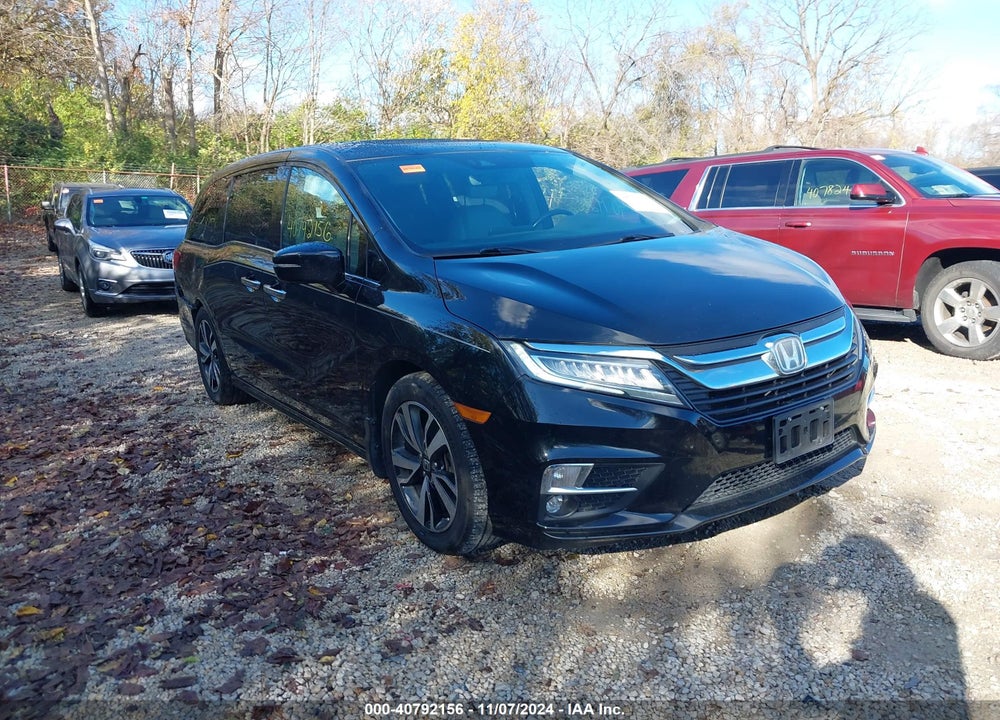 2018 HONDA ODYSSEY ELITE VIN: 5FNRL6H92JB023710