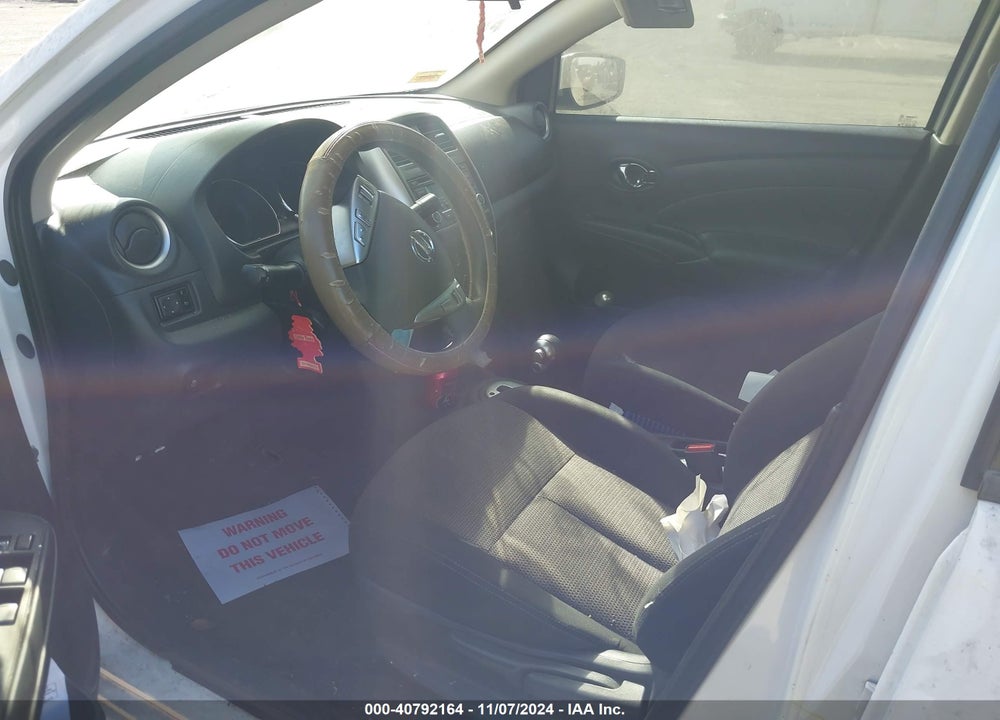 2018 NISSAN VERSA 1.6 SV VIN: 3N1CN7AP2JL800227
