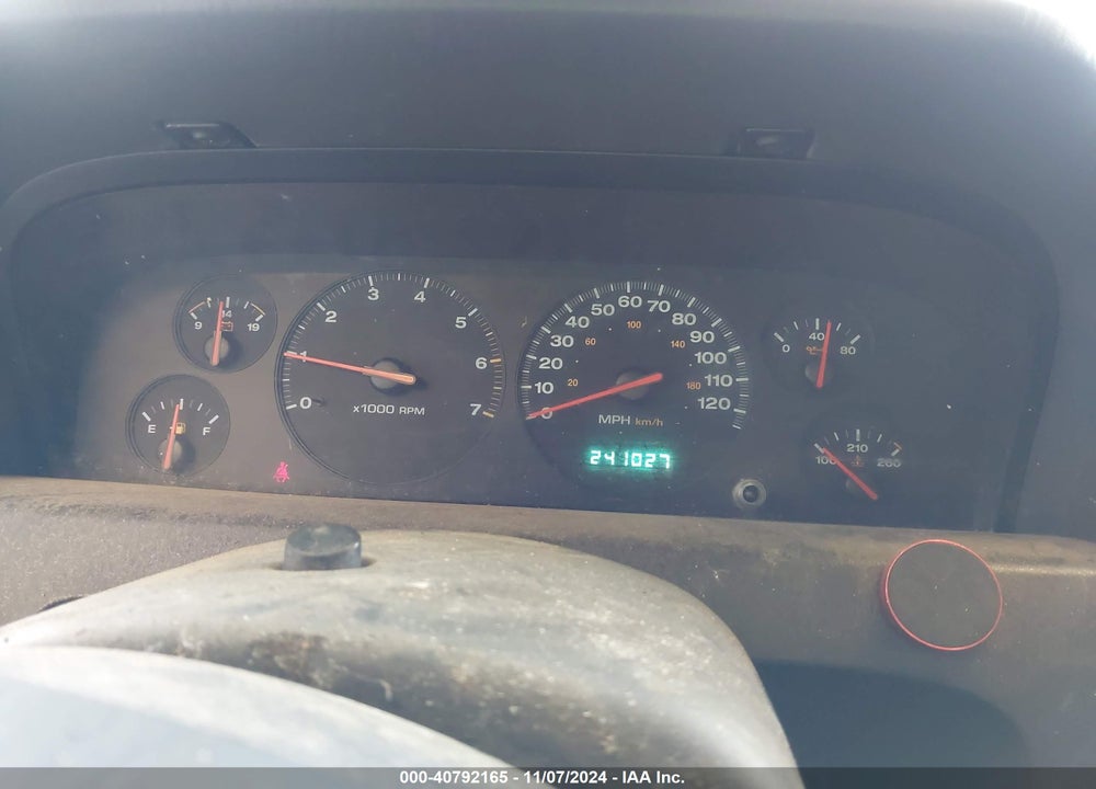 2001 JEEP GRAND CHEROKEE LAREDO VIN: 1J4GW48S41C580020