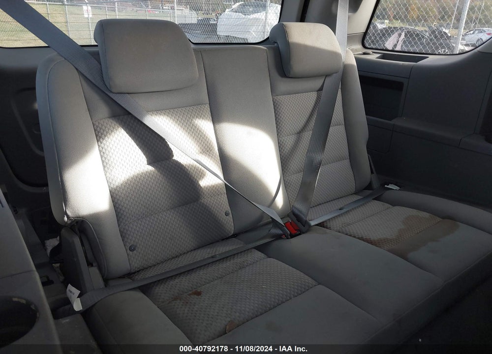 2005 FORD FREESTYLE SE VIN: 1FMZK01195GA62080