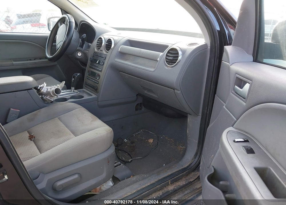 2005 FORD FREESTYLE SE VIN: 1FMZK01195GA62080
