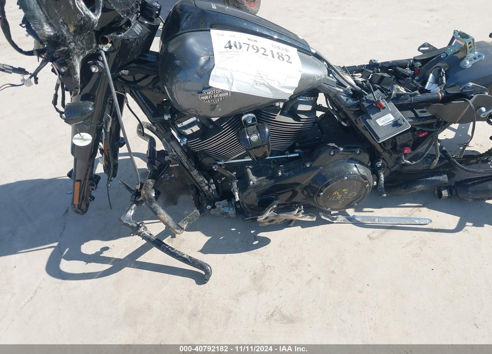 2021 HARLEY-DAVIDSON FLHXS VIN: 1HD1KRP17MB644508