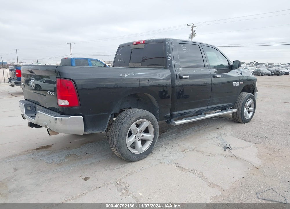 2017 RAM 1500 VIN: 3C6RR7LT7HG729106