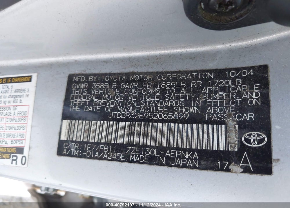 2005 TOYOTA COROLLA LE VIN: JTDBR32E952065899