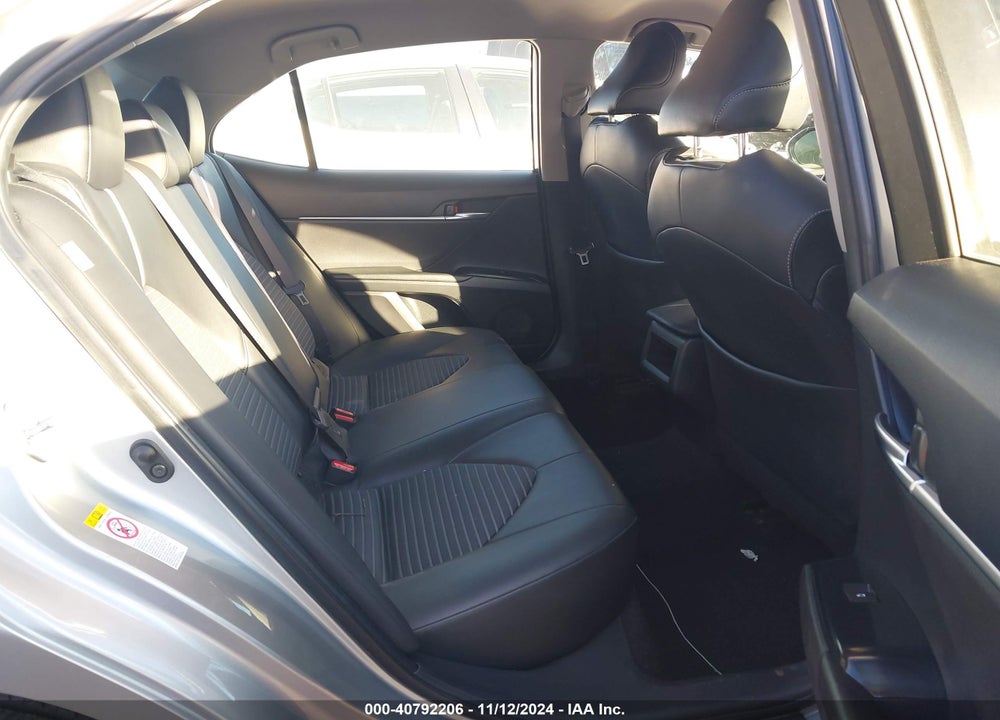 2018 TOYOTA CAMRY SE VIN: JTNB11HK5J3015798
