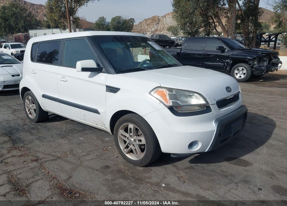 2011 KIA SOUL VIN: KNDJT2A26B7271842