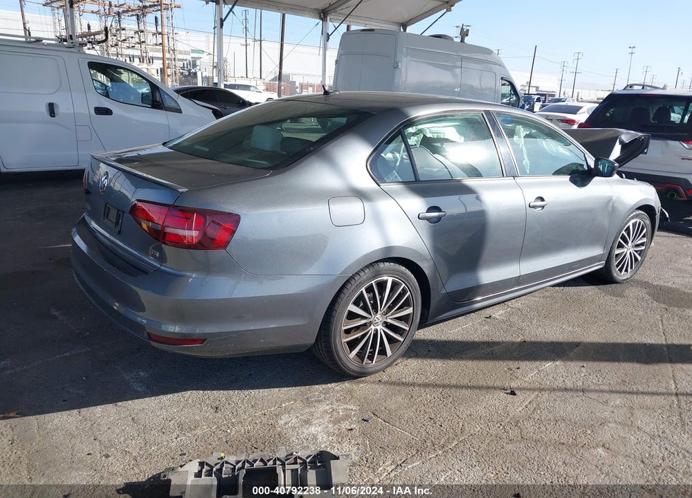 2016 VOLKSWAGEN JETTA 1.8T SPORT VIN: 3VWD17AJ6GM220522