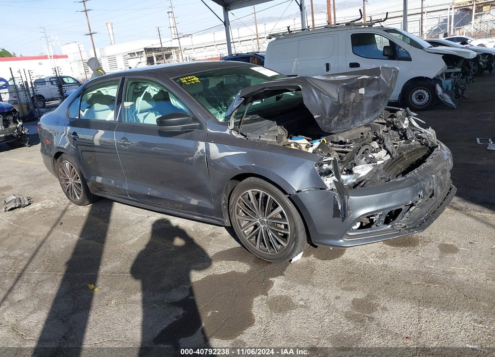 2016 VOLKSWAGEN JETTA 1.8T SPORT VIN: 3VWD17AJ6GM220522