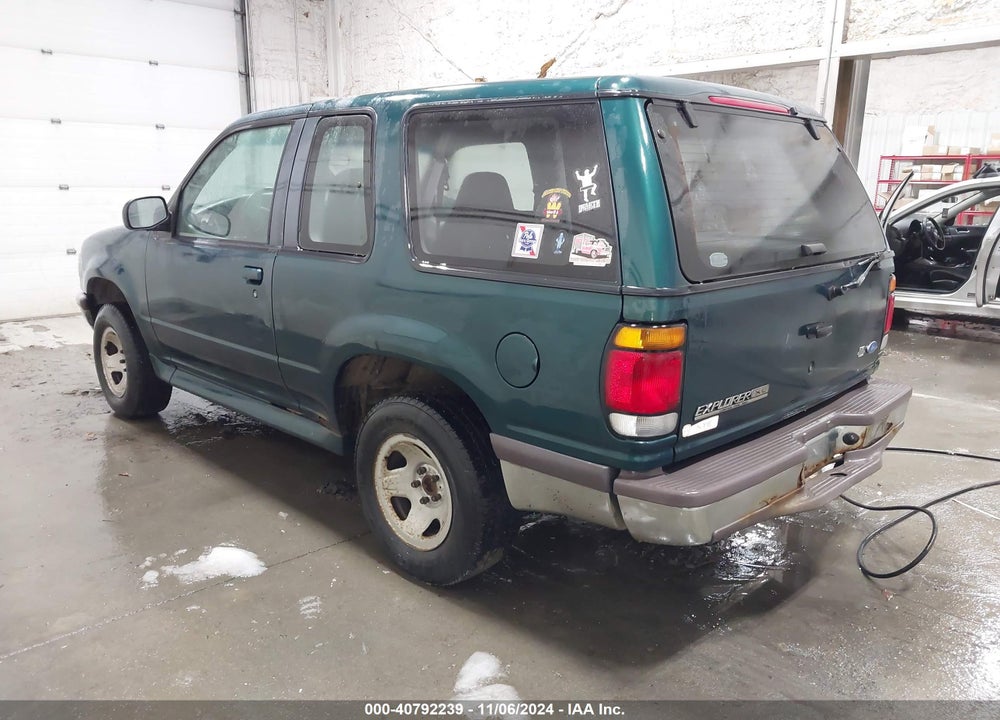1995 FORD EXPLORER VIN: 1FMCU24X3SUA70443