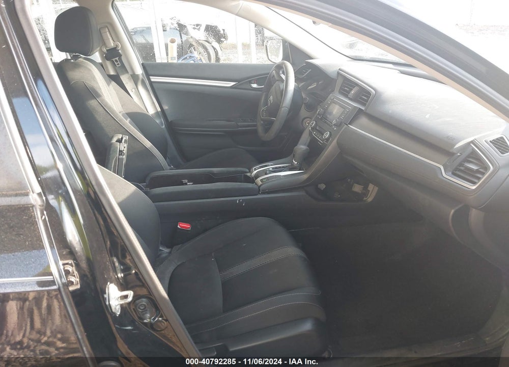 2018 HONDA CIVIC LX VIN: 2HGFC2F51JH521615
