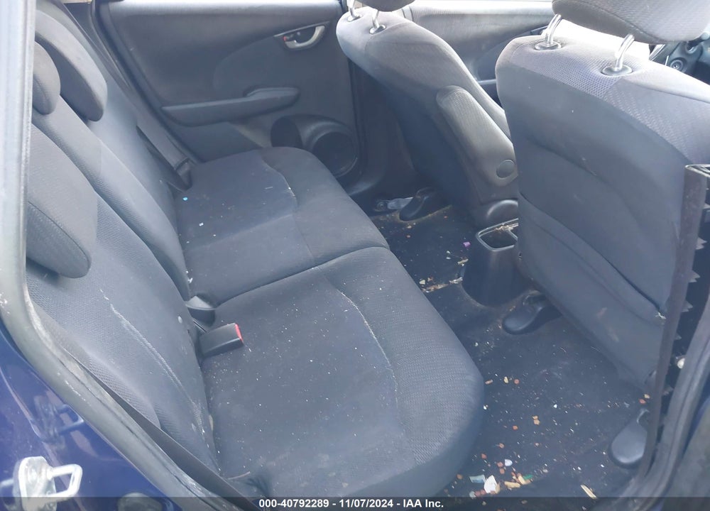 2013 HONDA FIT VIN: JHMGE8G55DC013782