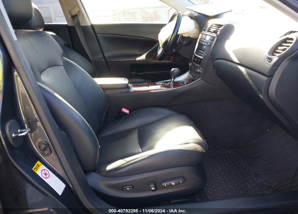 2008 LEXUS IS 250 VIN: JTHBK262085082560