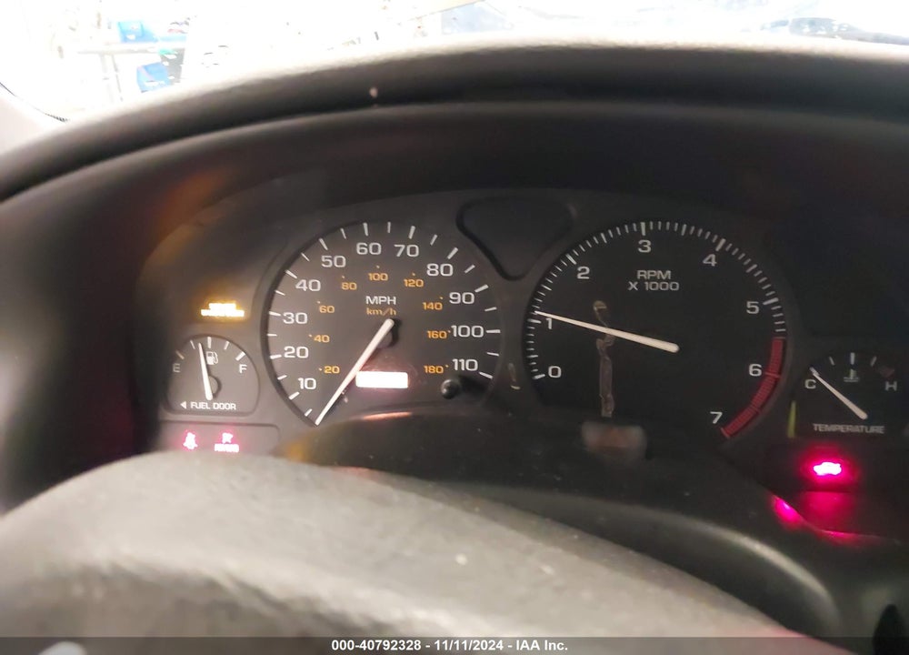2000 SATURN SL1 VIN: 1G8ZH5285YZ245488