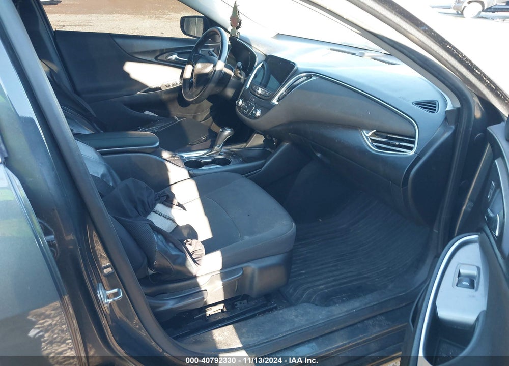 2017 CHEVROLET MALIBU 1LT VIN: 1G1ZE5ST0HF277035