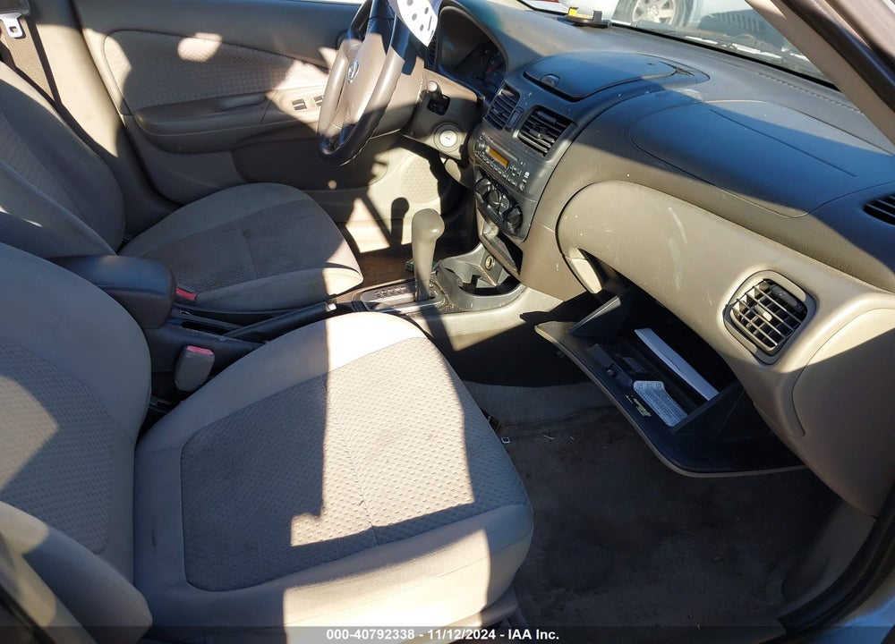 2004 NISSAN SENTRA 1.8S VIN: 3N1CB51D94L850887