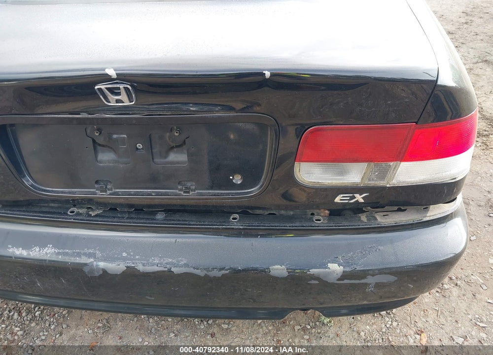 2000 HONDA CIVIC VIN: 1HGEJ8148YL022553