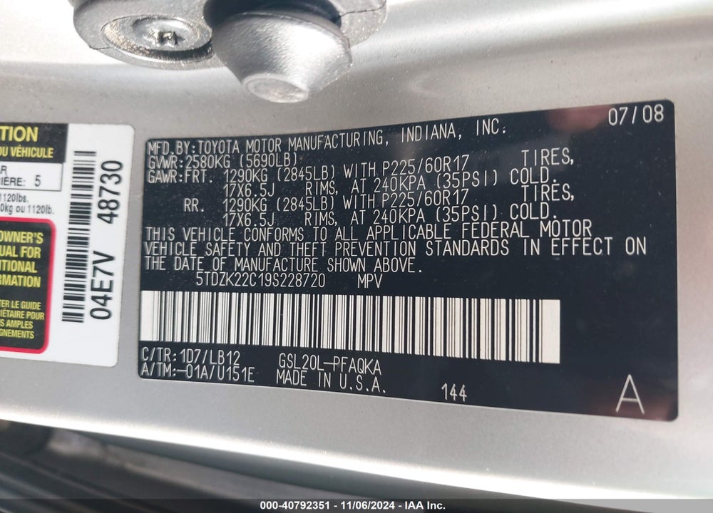 2009 TOYOTA SIENNA XLE VIN: 5TDZK22C19S228720