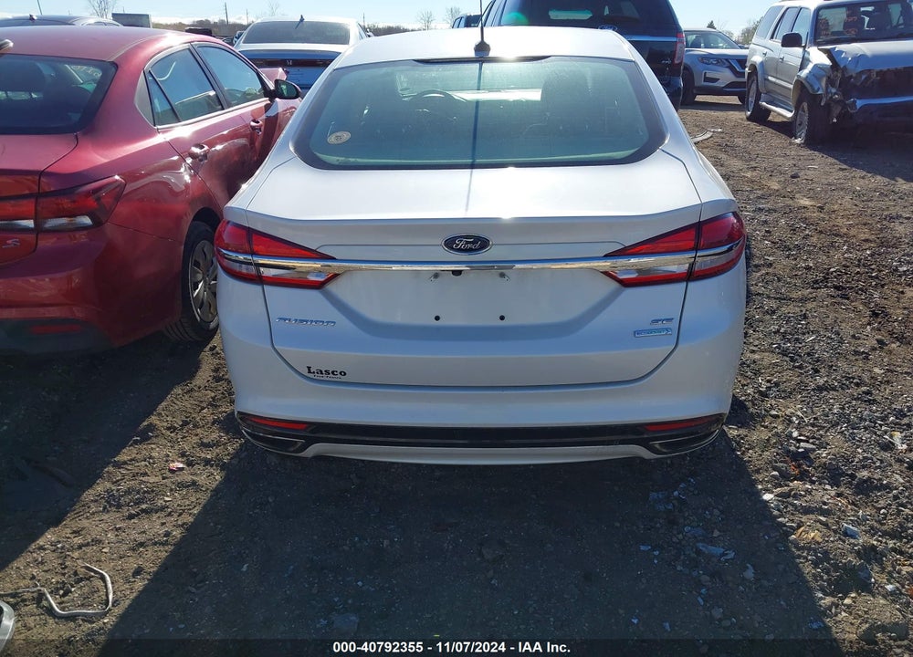 2017 FORD FUSION SE VIN: 3FA6P0H96HR220320