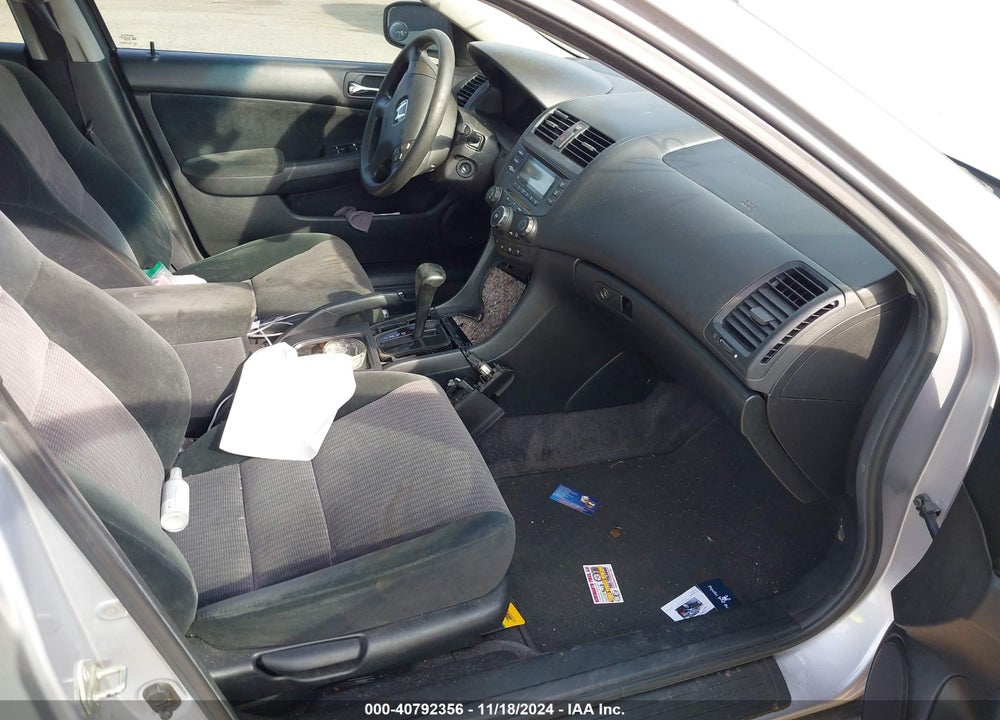 2004 HONDA ACCORD SDN LX VIN: 1HGCM56324A176744