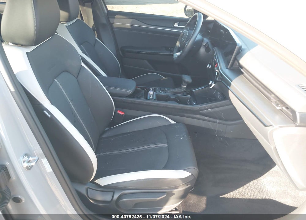 2025 KIA K5 GT LINE VIN: KNAG64J7XS5285583