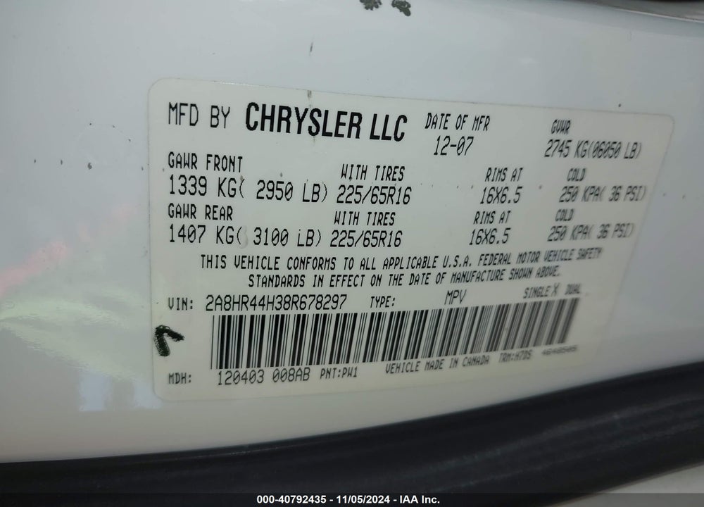 2008 CHRYSLER TOWN & COUNTRY LX VIN: 2A8HR44H38R678297